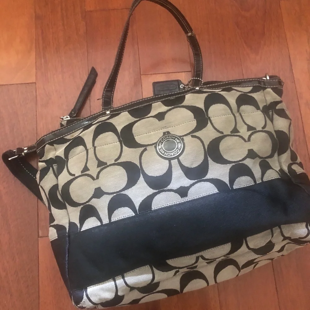 Coach Signature Multifunction Diaper Travel bag
